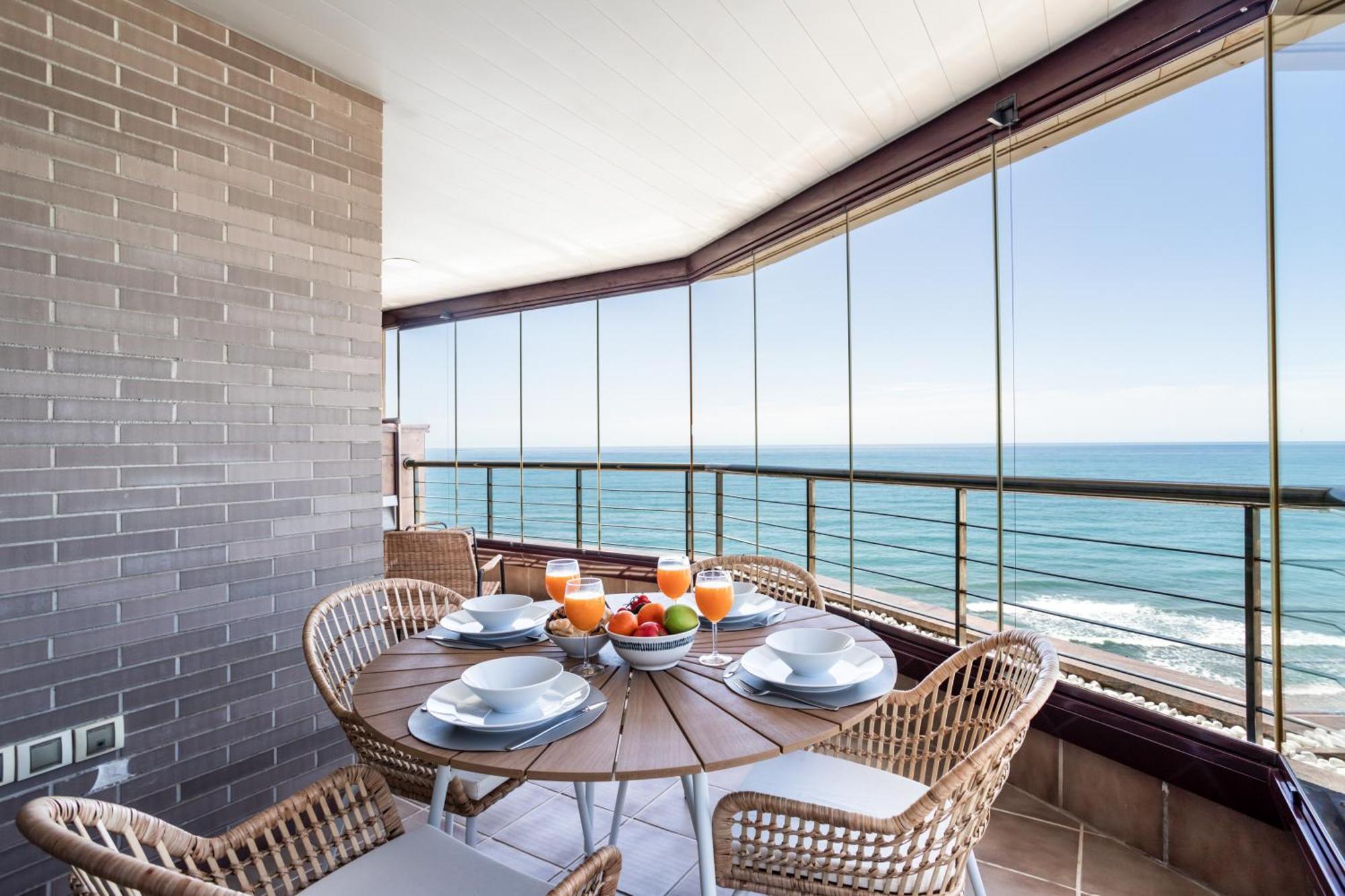Buenavista Lifestyle By Sur Suites Fuengirola Esterno foto